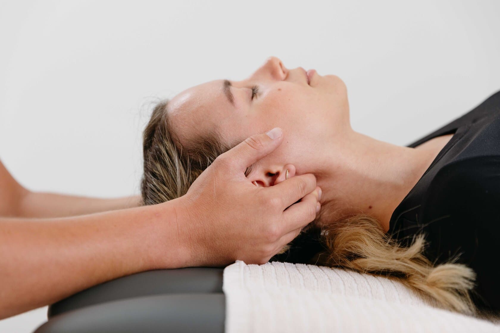 Atlaskorrektur Wien – ANDRUKONIS Physiotherapie & Orthopädie 1140 Wien