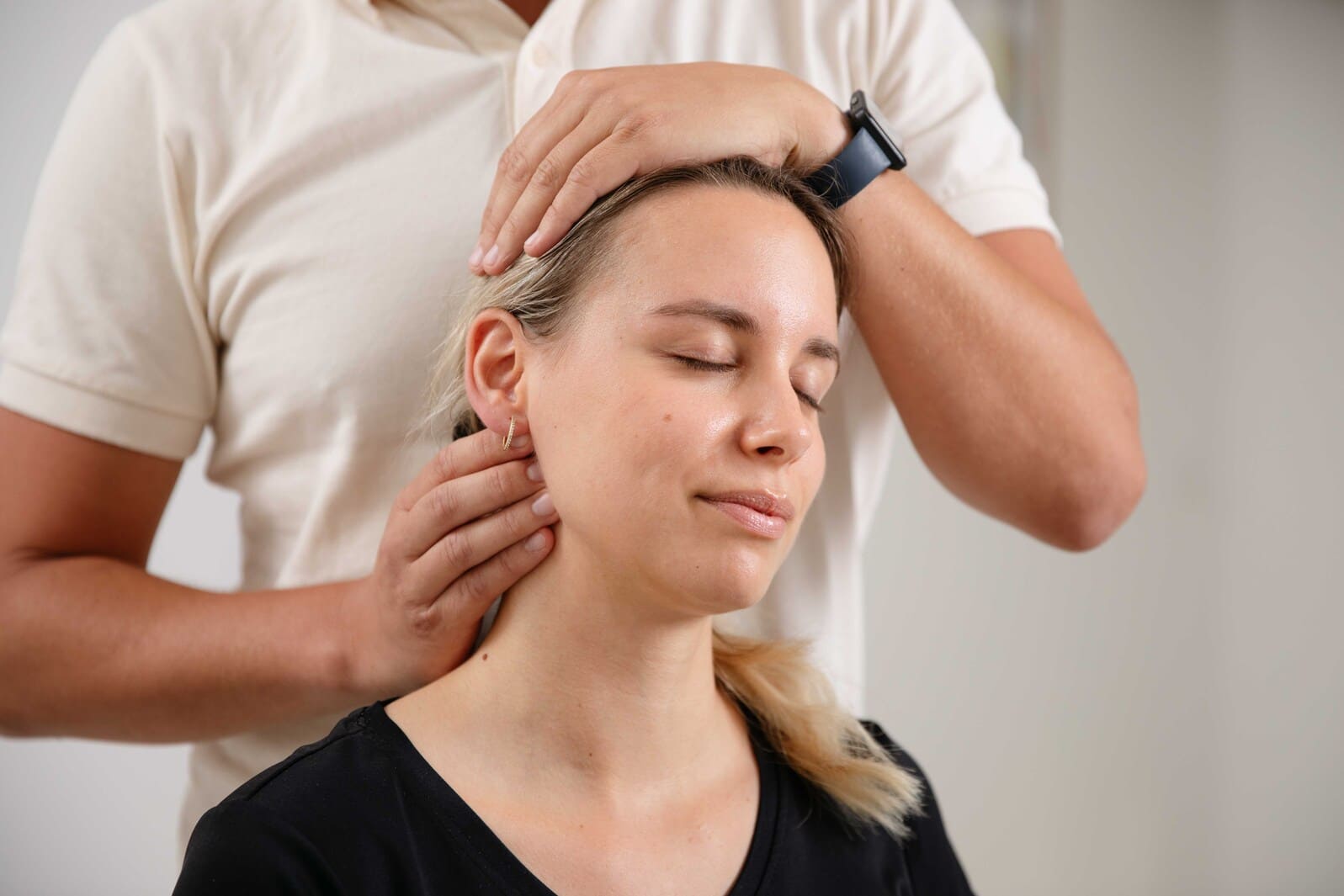 Atlaskorrektur Wien – ANDRUKONIS Physiotherapie & Orthopädie 1140 Wien
